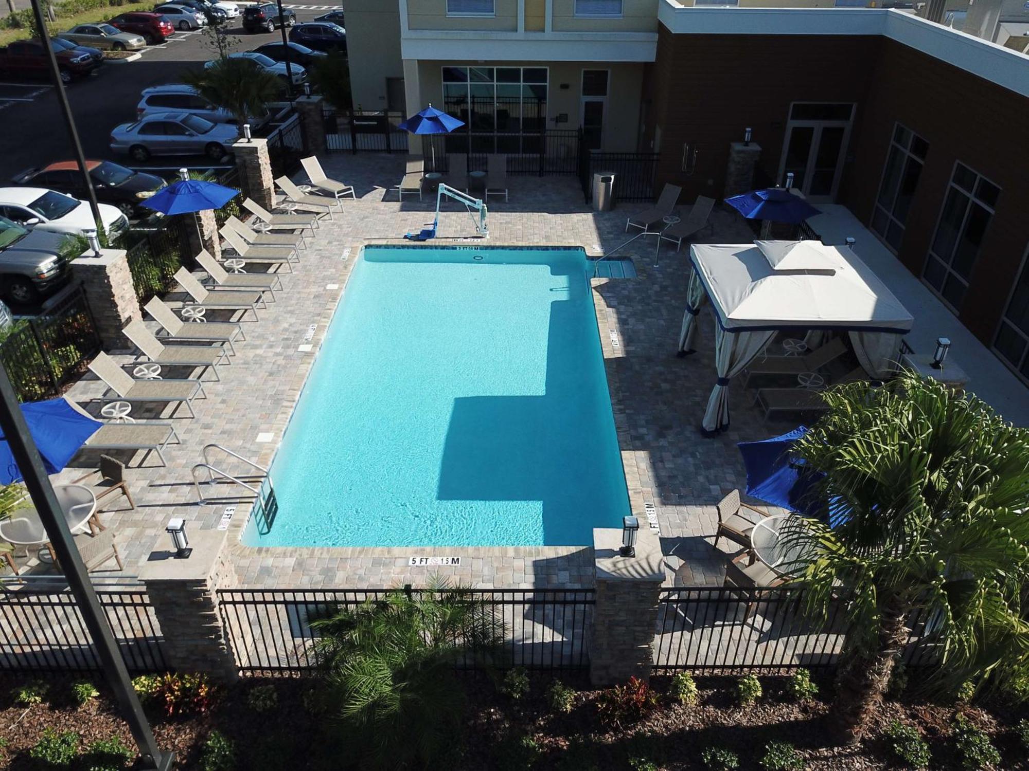 Hilton Garden Inn Tampa - Wesley Chapel Bagian luar foto